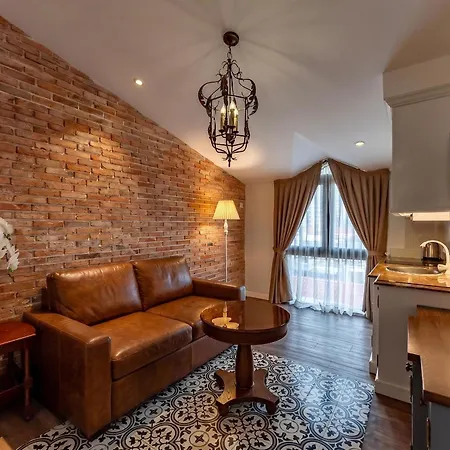 Golden Star Apartment & Hotel-3